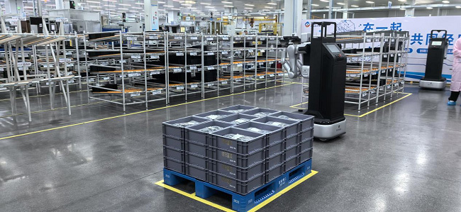 見證具身智能技術重要里程碑,智元A2-W從實驗室走向產線 見證具身智能技術重要里程碑,智元A2-W從實驗室走向產線