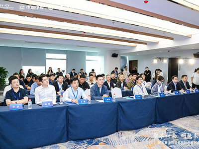 第五屆沈陽智能網(wǎng)聯(lián)汽車大會(huì)迎來洽談熱潮，技術(shù)落地成為焦點(diǎn)